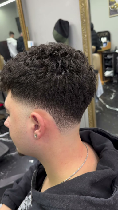 Bessi Hair, 10