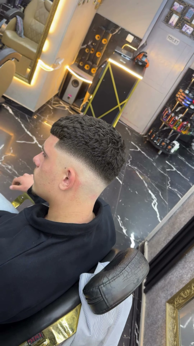 Bessi Hair, 14